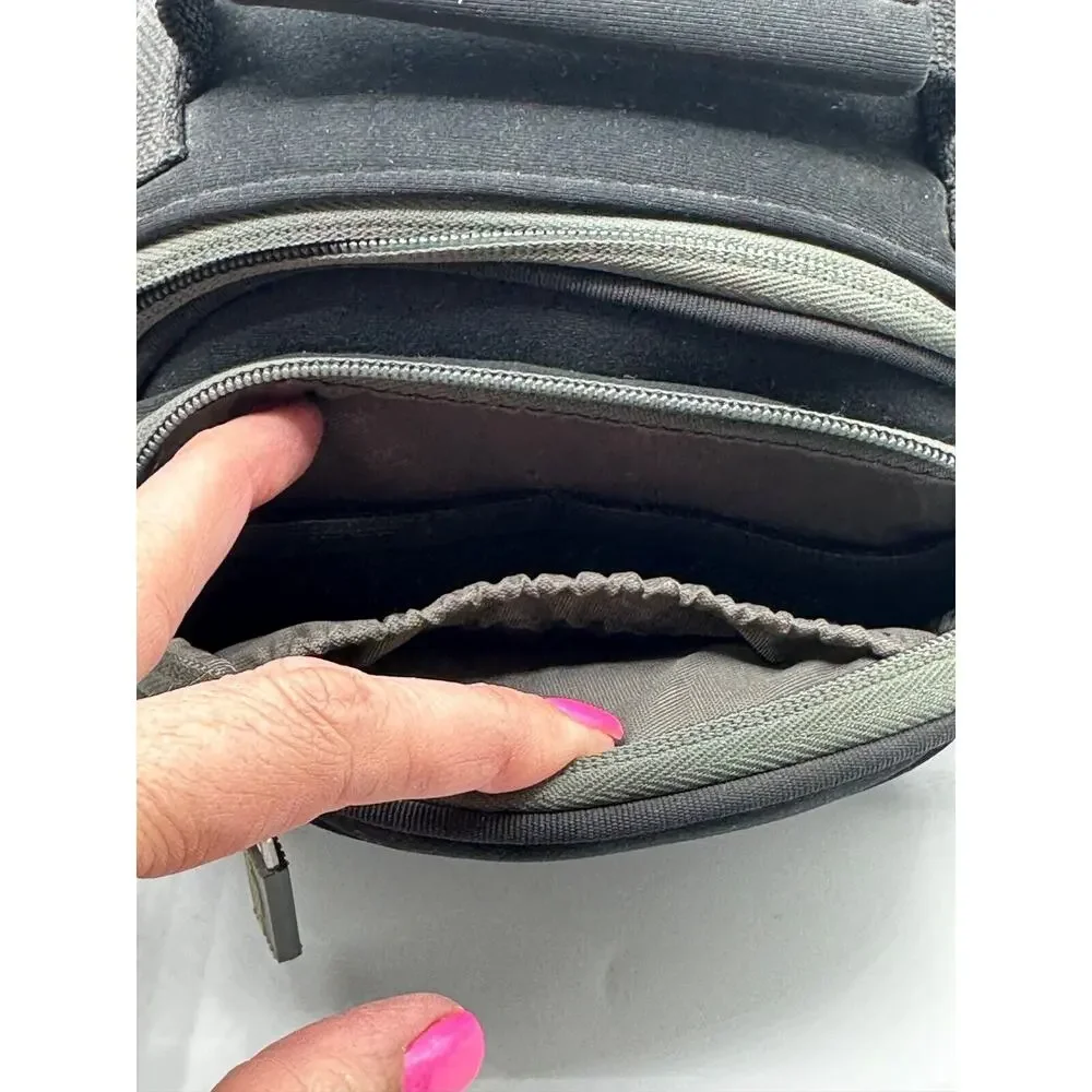 Kenneth Cole Reaction R-tech Camera Photo Video Equip Bag Adjustable Strap Case